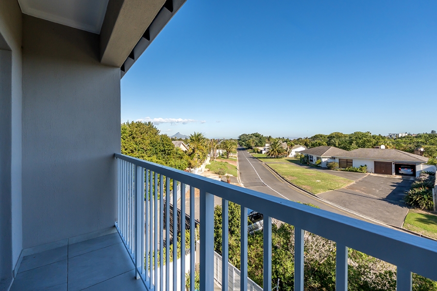 2 Bedroom Property for Sale in Table View Western Cape